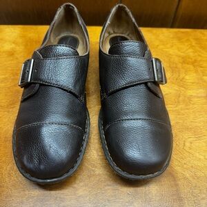 Brown’s Landing Brown Leather Loafers for Women size 9 adjustable buckle